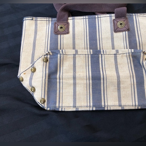 GAP Striped Tote - Picture 3 of 11